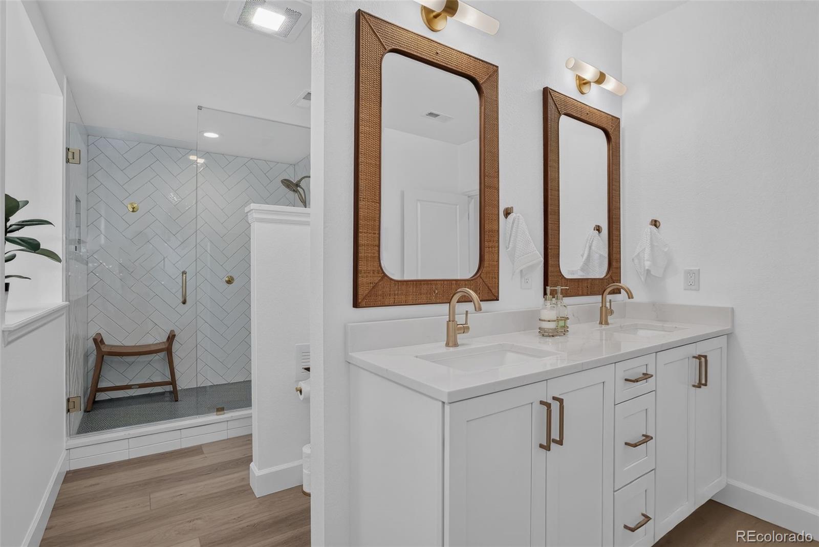 MLS Image #30 for 7100 s riverwood way,aurora, Colorado