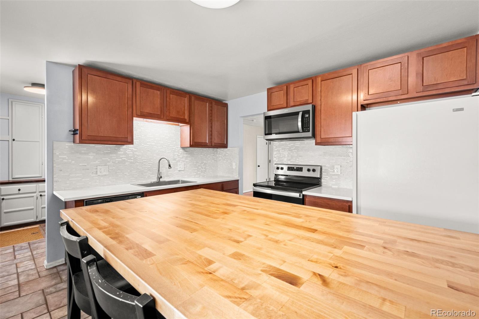 MLS Image #6 for 6341 w 111th avenue,westminster, Colorado