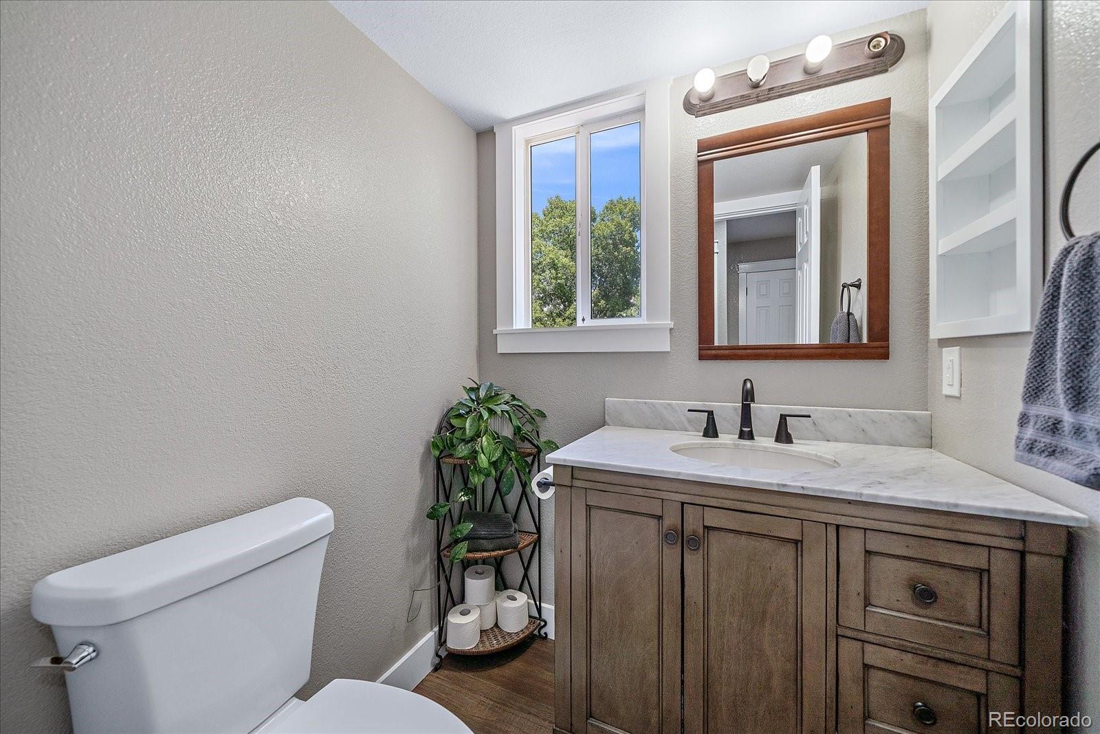 MLS Image #13 for 10518  bellaire street,thornton, Colorado