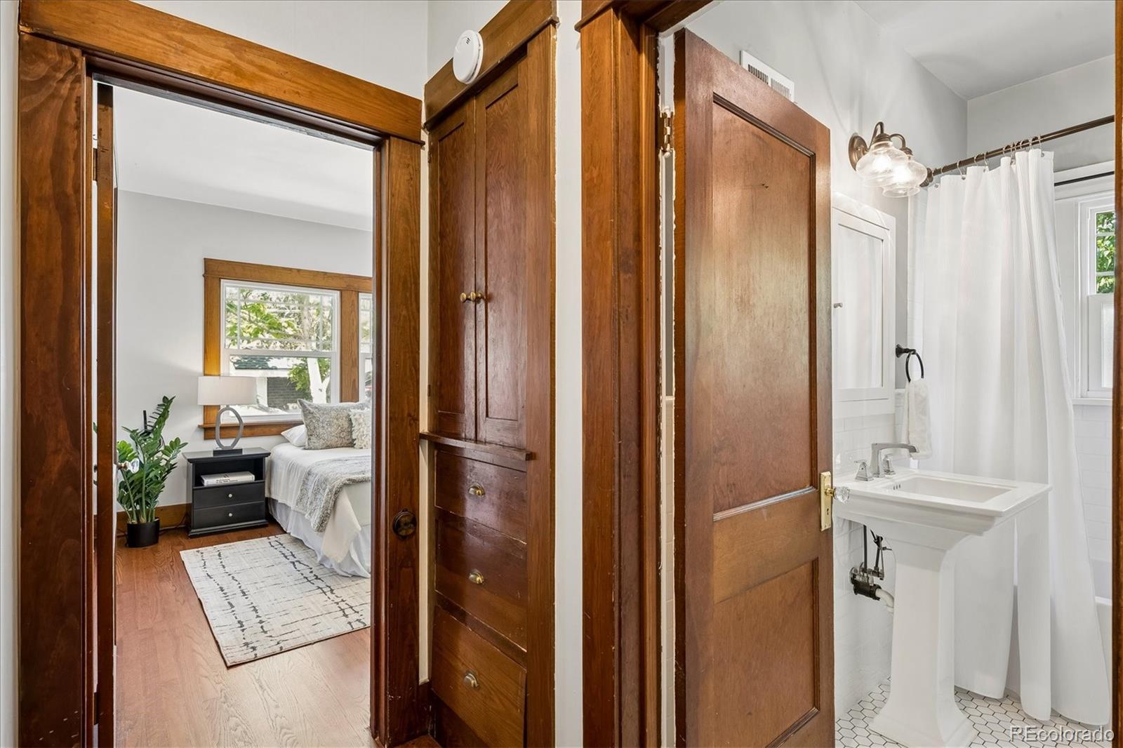 MLS Image #22 for 3515 n vine street,denver, Colorado