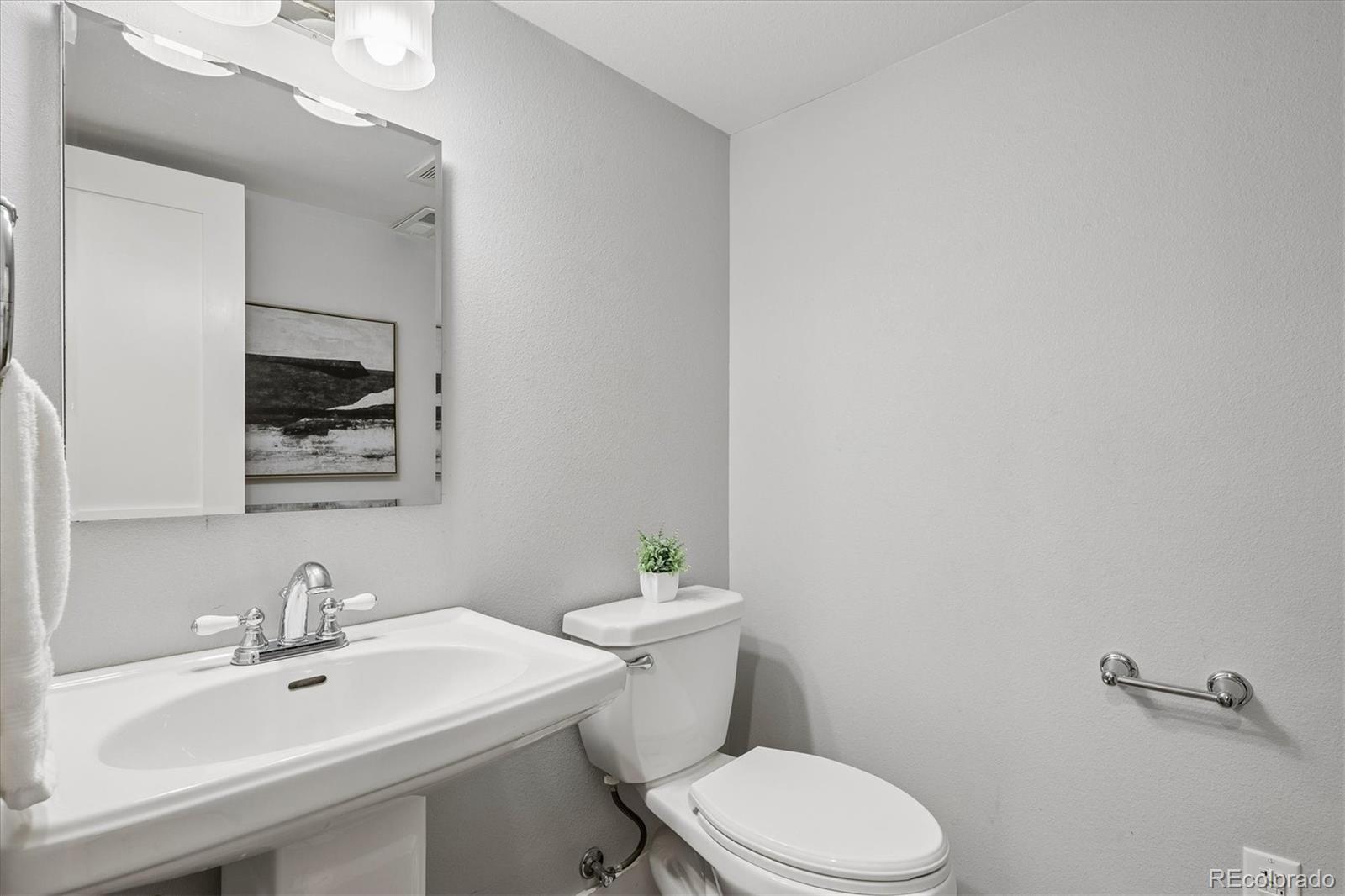 MLS Image #35 for 3515 n vine street,denver, Colorado
