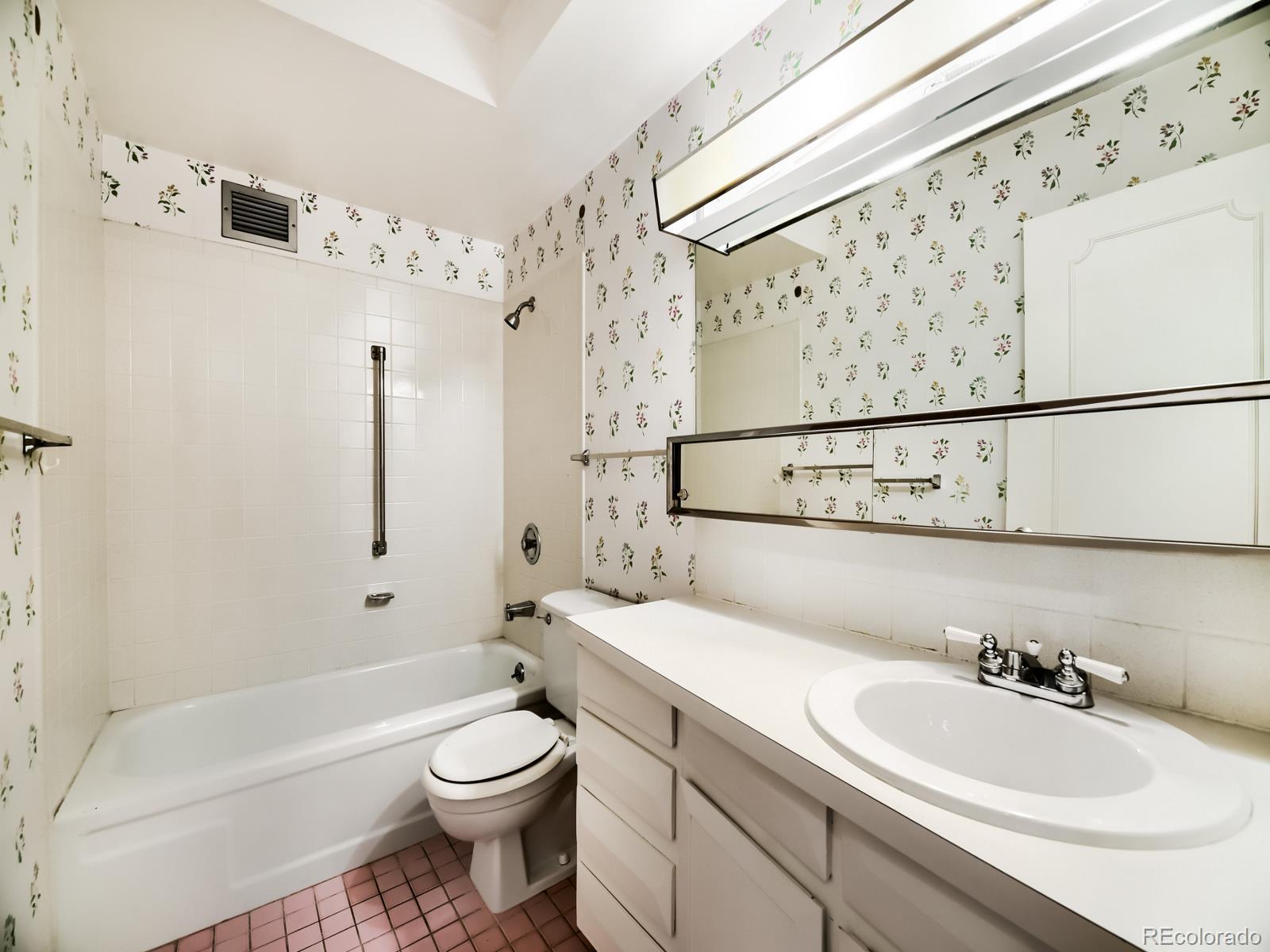 MLS Image #20 for 9355 e center avenue,denver, Colorado