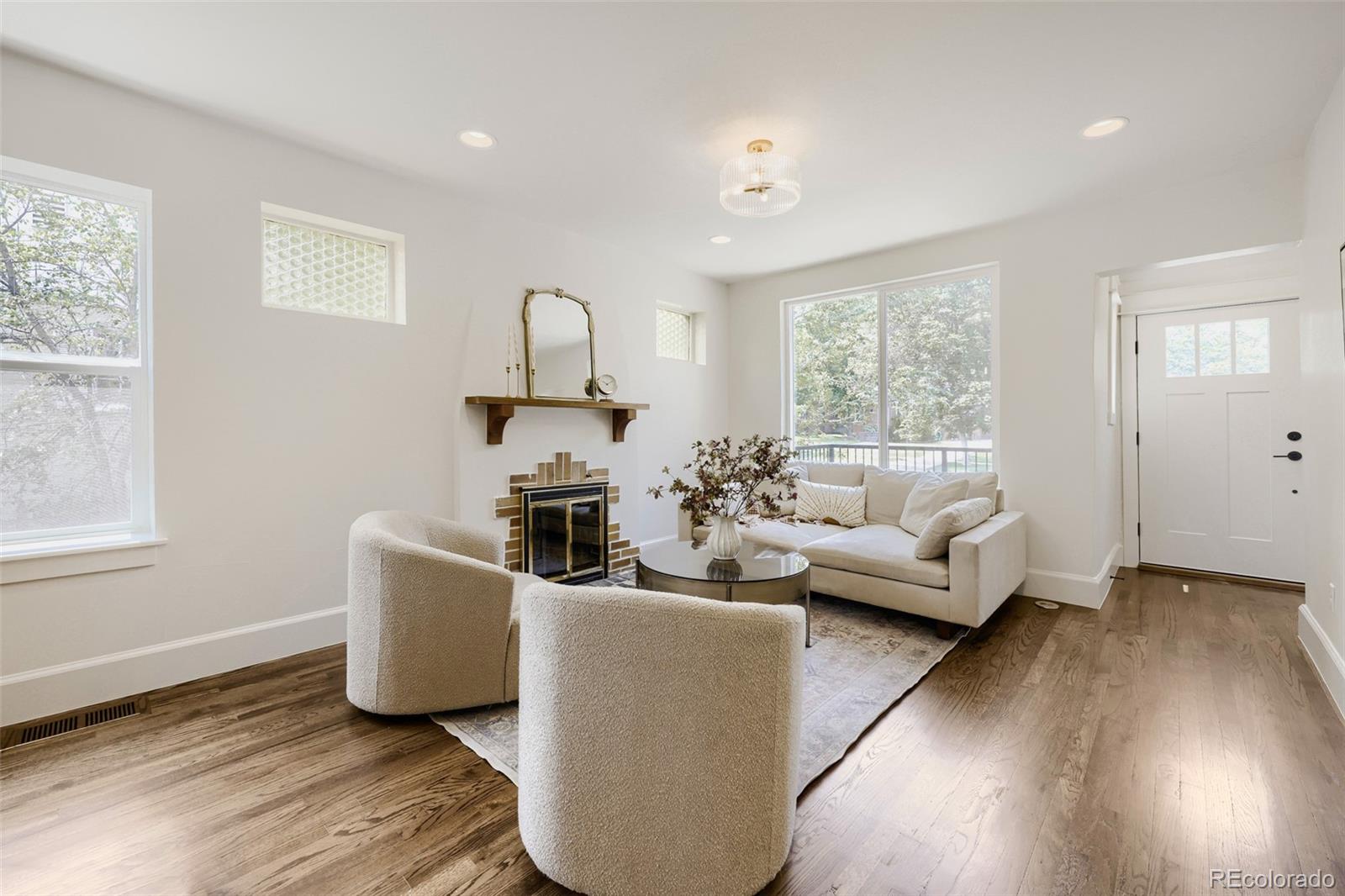 MLS Image #4 for 1274  hudson street,denver, Colorado