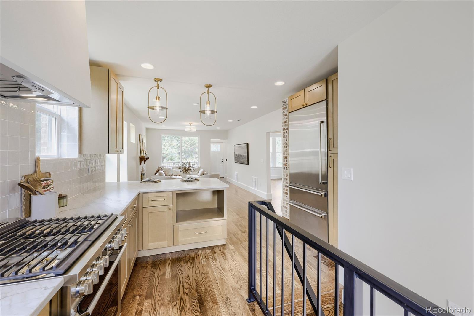 MLS Image #8 for 1274  hudson street,denver, Colorado