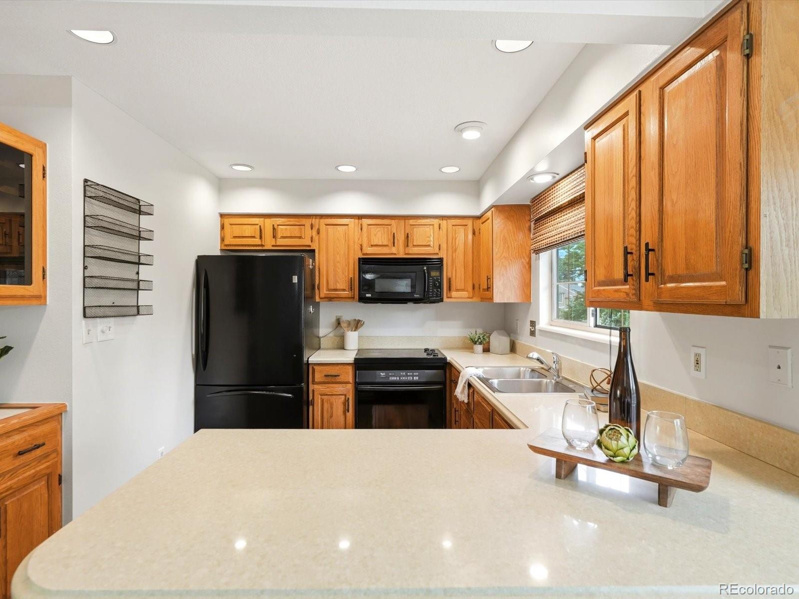 MLS Image #12 for 1818 s quebec way 9-7,denver, Colorado