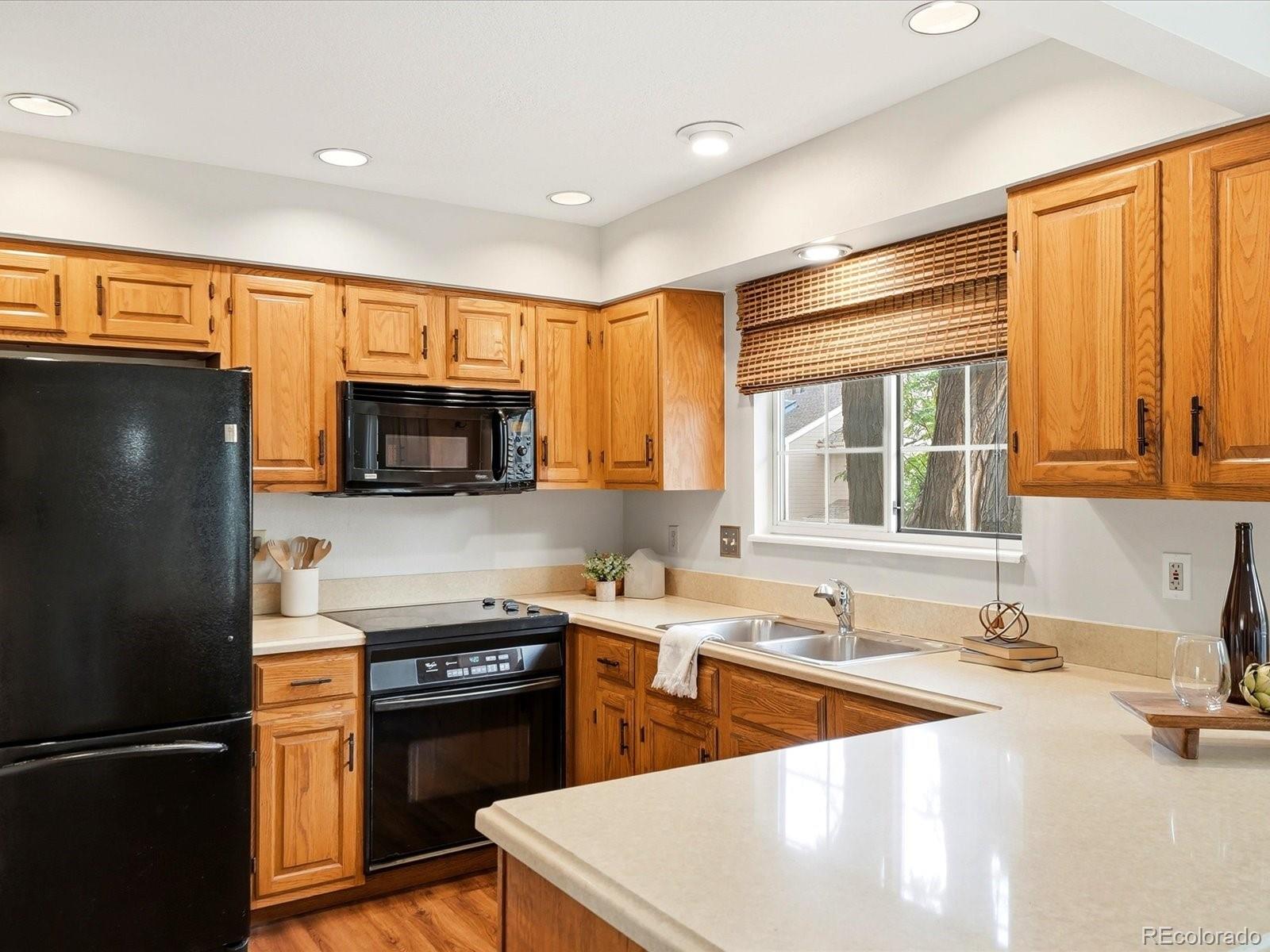 MLS Image #13 for 1818 s quebec way 9-7,denver, Colorado