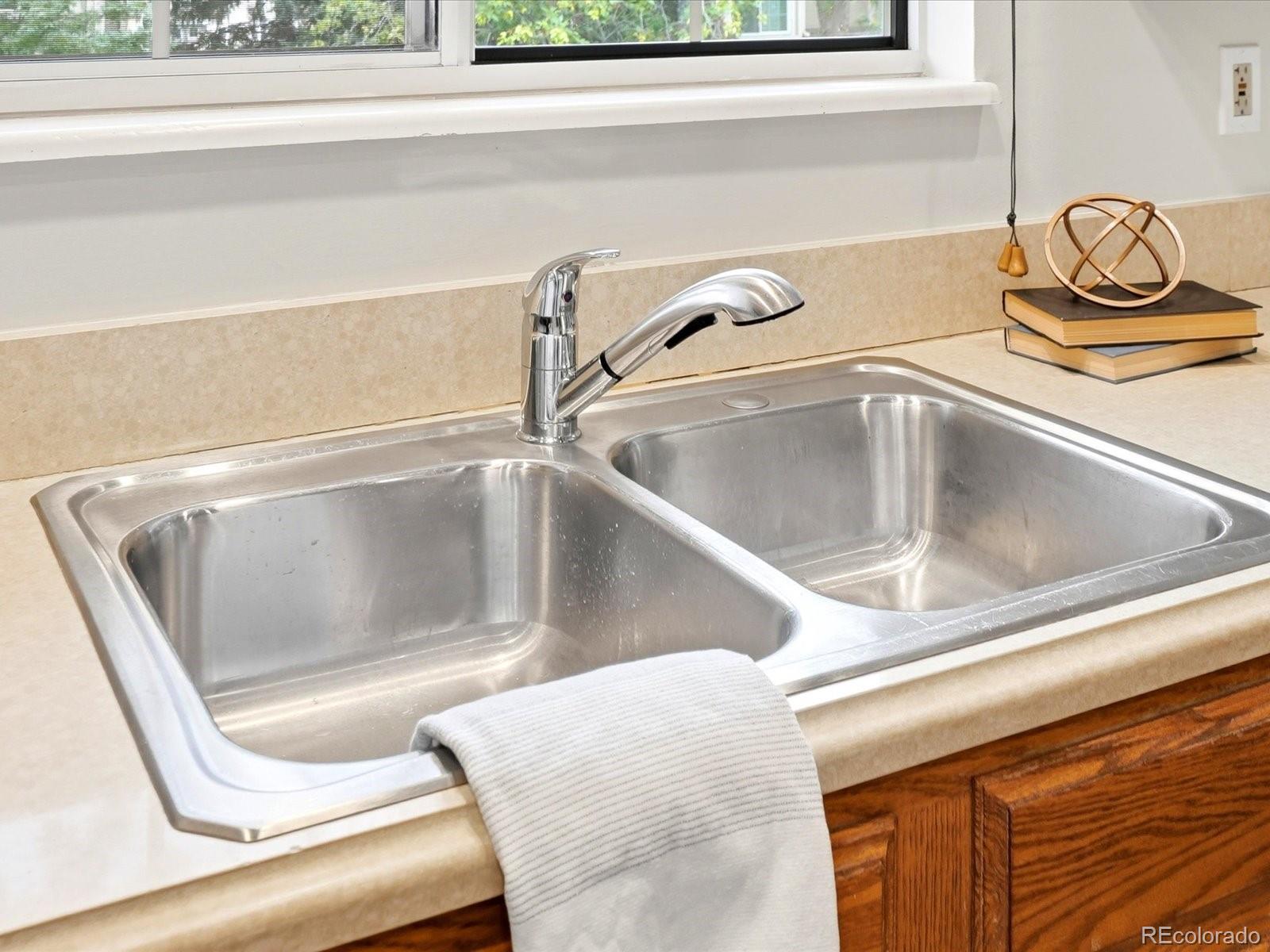 MLS Image #15 for 1818 s quebec way 9-7,denver, Colorado