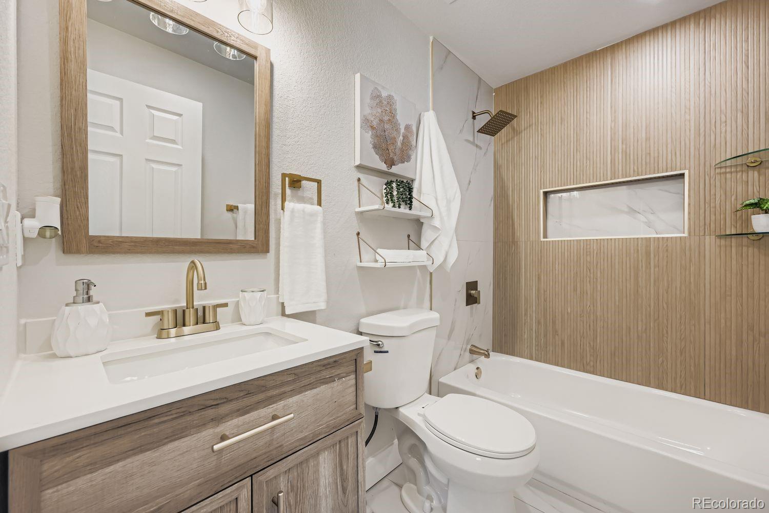 MLS Image #14 for 1435  quebec street ,denver, Colorado