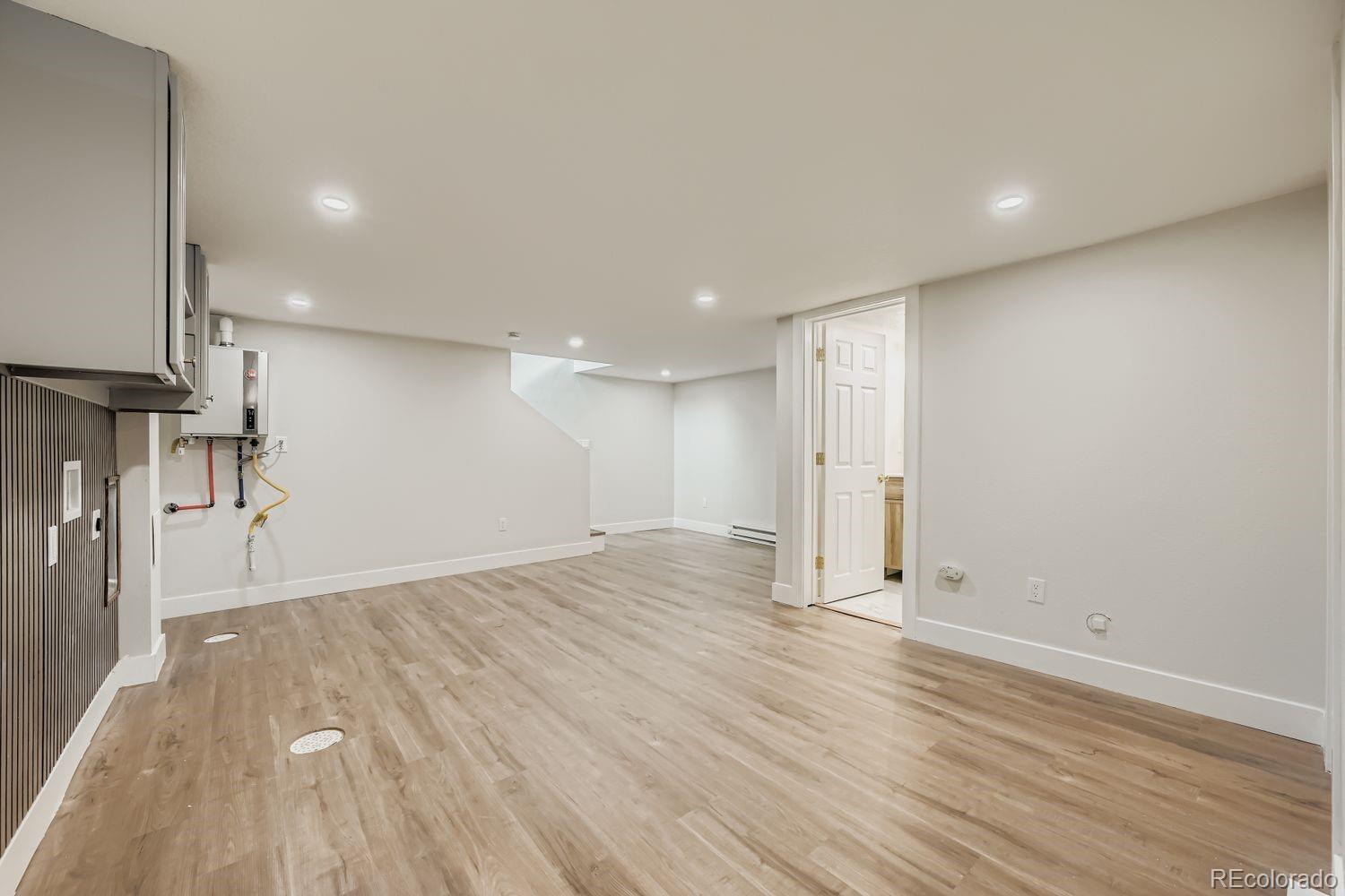 MLS Image #16 for 1435  quebec street ,denver, Colorado