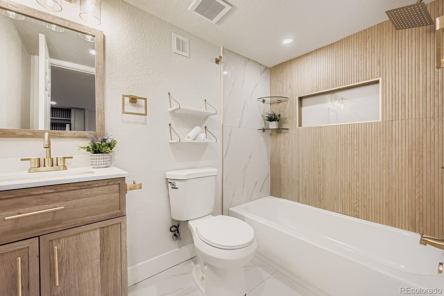 MLS Image #19 for 1435  quebec street ,denver, Colorado