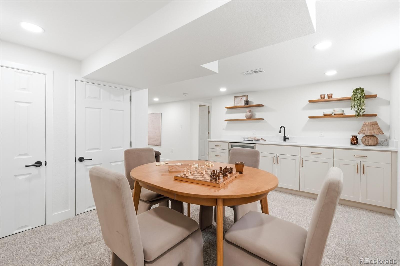 MLS Image #15 for 2575 s lafayette street,denver, Colorado