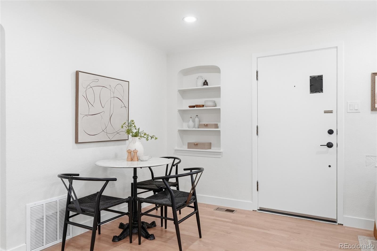 MLS Image #19 for 2575 s lafayette street,denver, Colorado