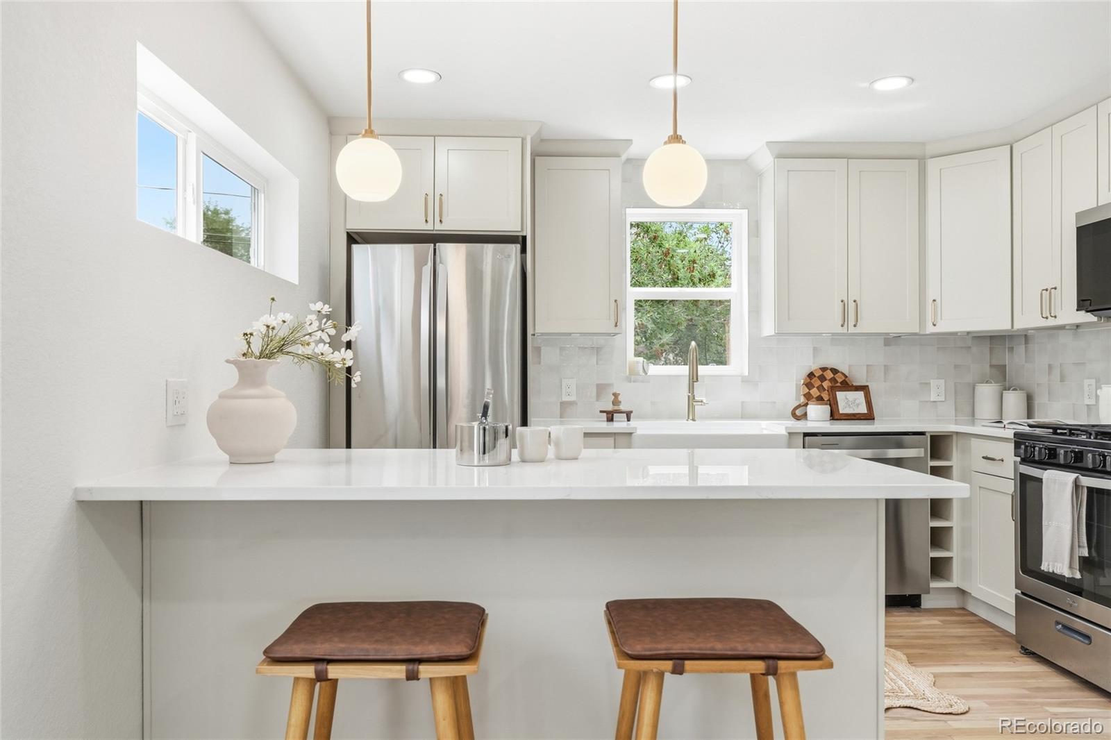 MLS Image #6 for 2575 s lafayette street,denver, Colorado