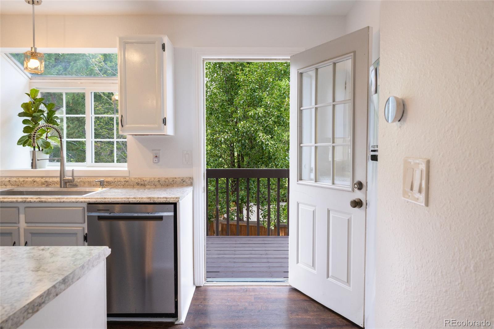 MLS Image #10 for 1209 s flower circle,lakewood, Colorado