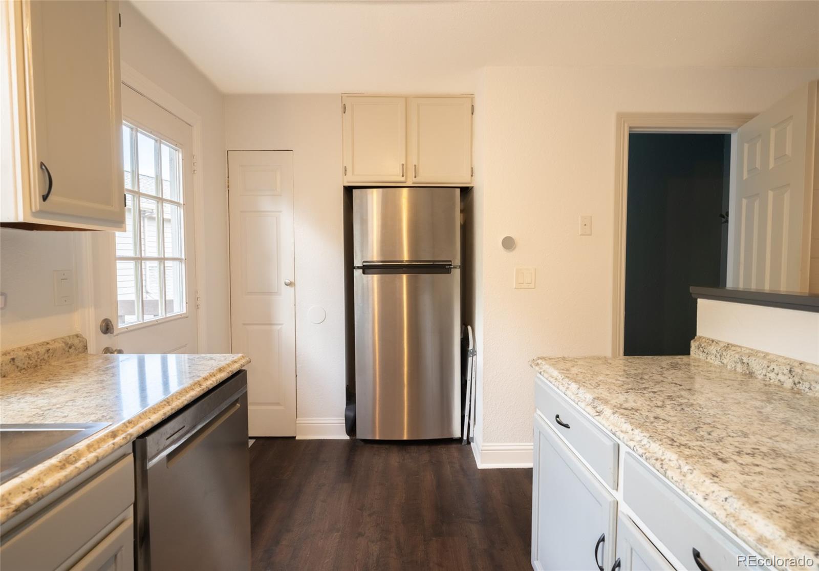 MLS Image #5 for 1209 s flower circle,lakewood, Colorado