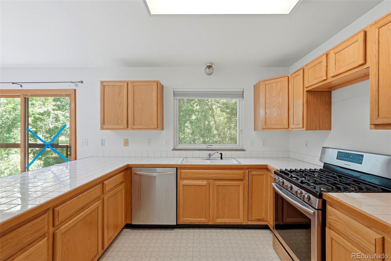 MLS Image #7 for 1015  dancing horse drive,colorado springs, Colorado