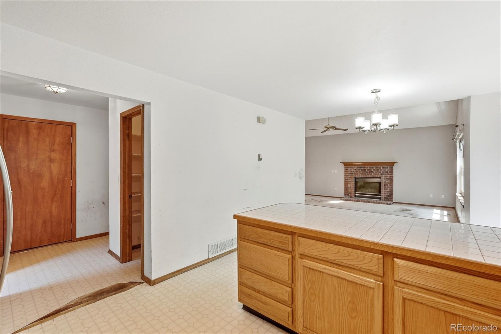 MLS Image #8 for 1015  dancing horse drive,colorado springs, Colorado