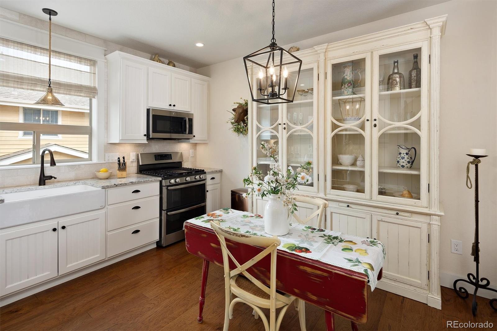 MLS Image #14 for 9035 e 49th place,denver, Colorado