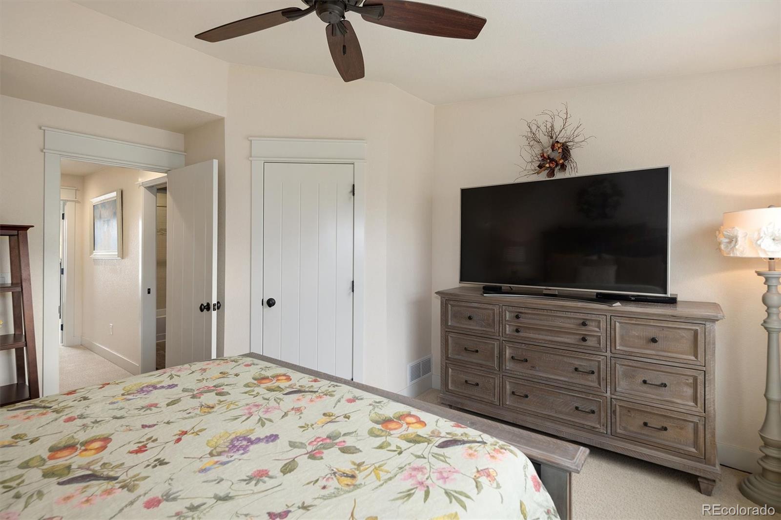 MLS Image #37 for 9035 e 49th place,denver, Colorado