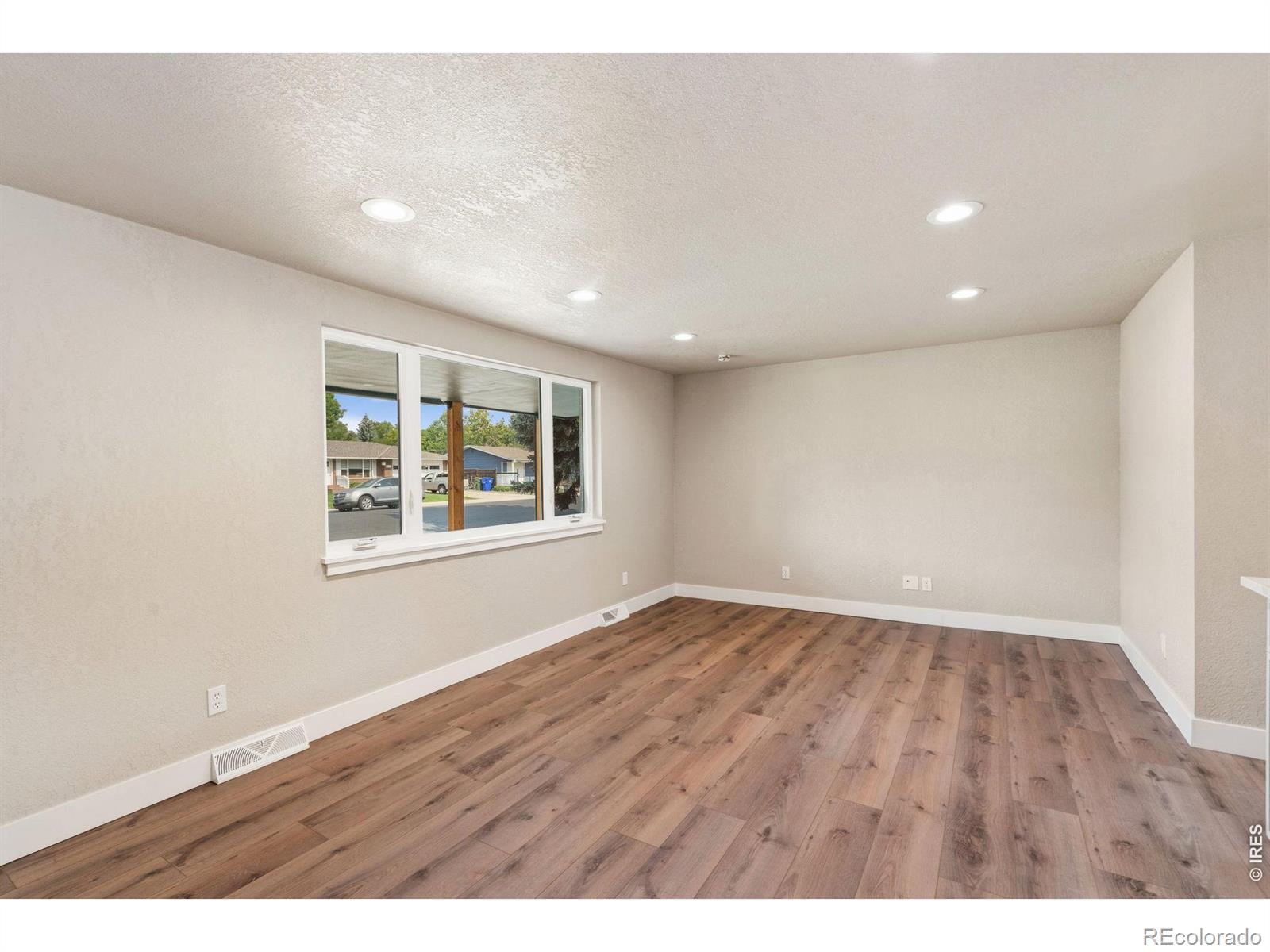 MLS Image #6 for 3012 n sheridan avenue,loveland, Colorado