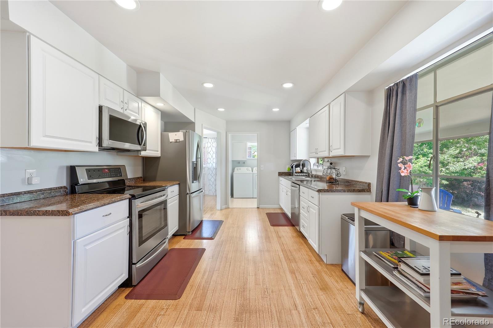 MLS Image #10 for 361  newark street,aurora, Colorado