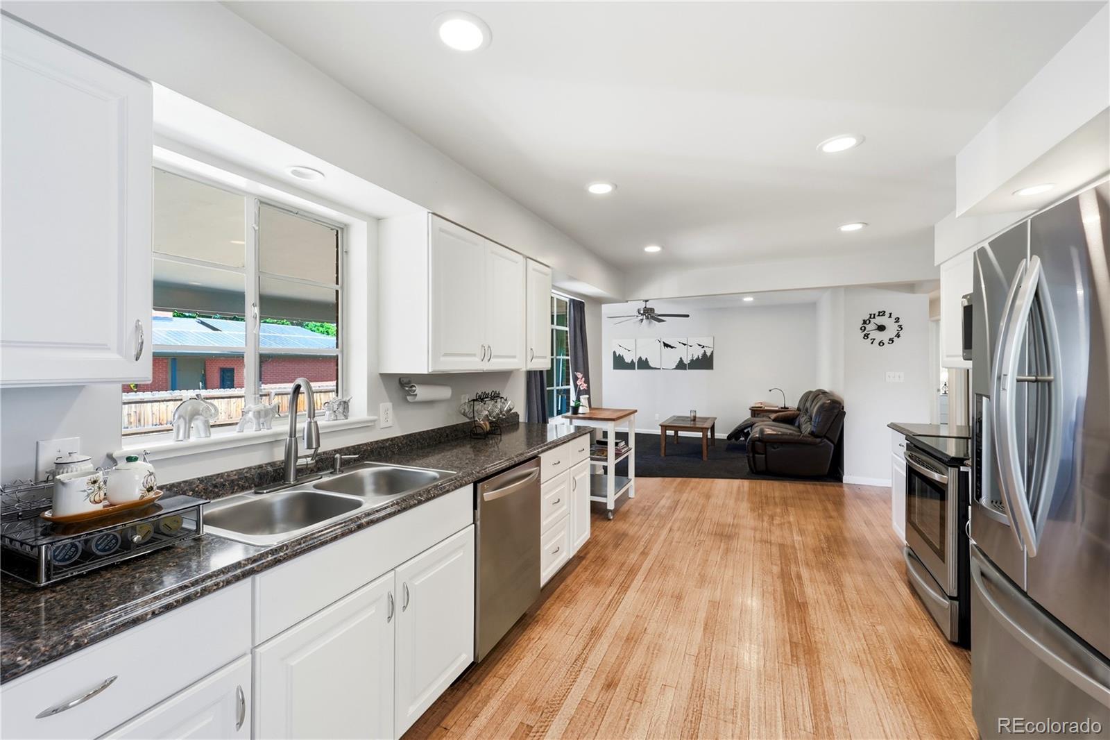 MLS Image #7 for 361  newark street,aurora, Colorado