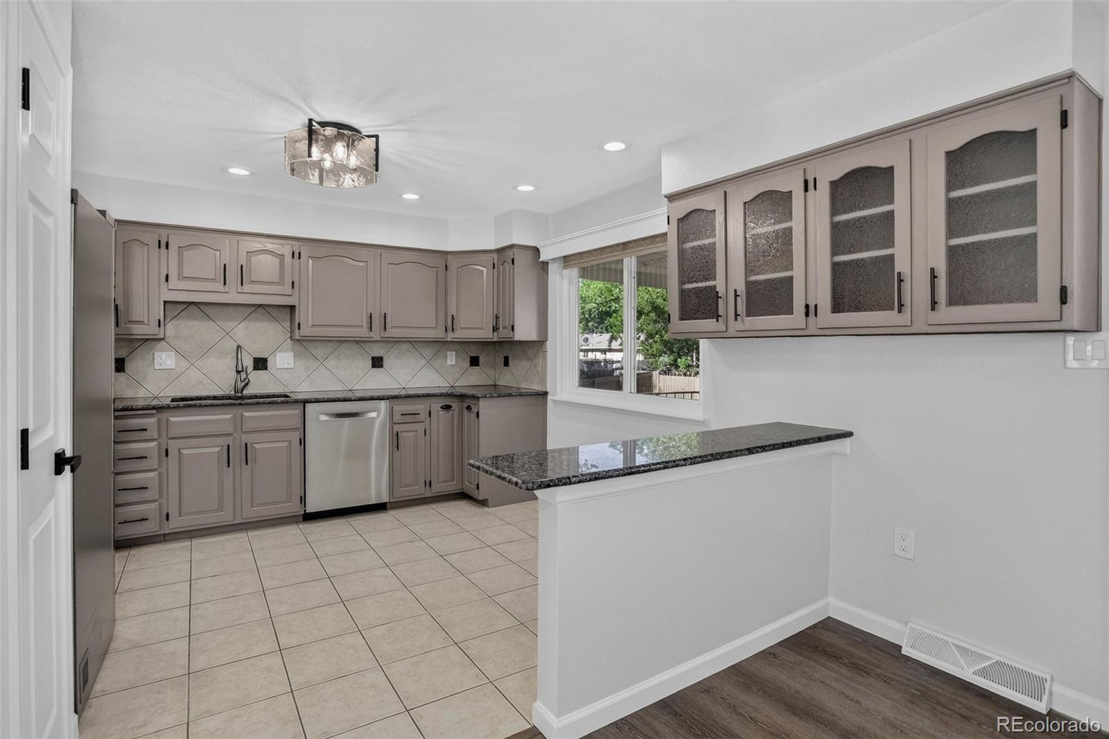 MLS Image #3 for 5337  field circle,arvada, Colorado
