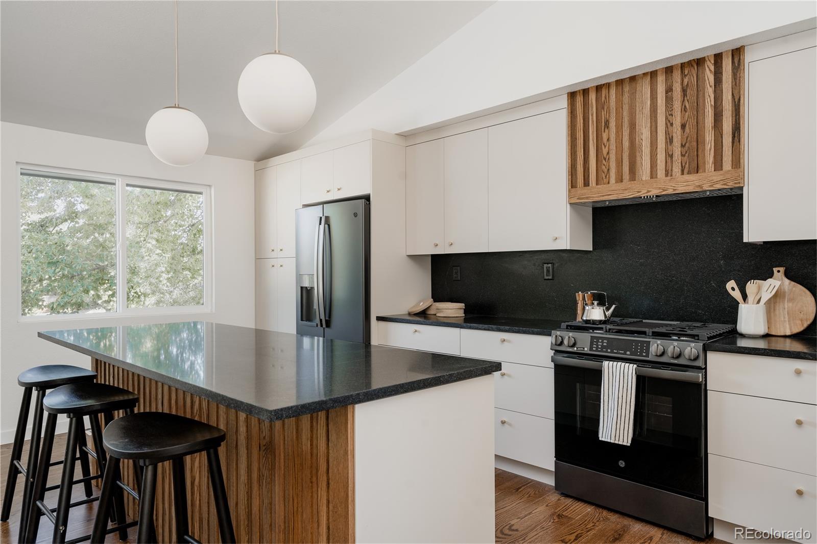 MLS Image #12 for 6108 s lakeview street,littleton, Colorado