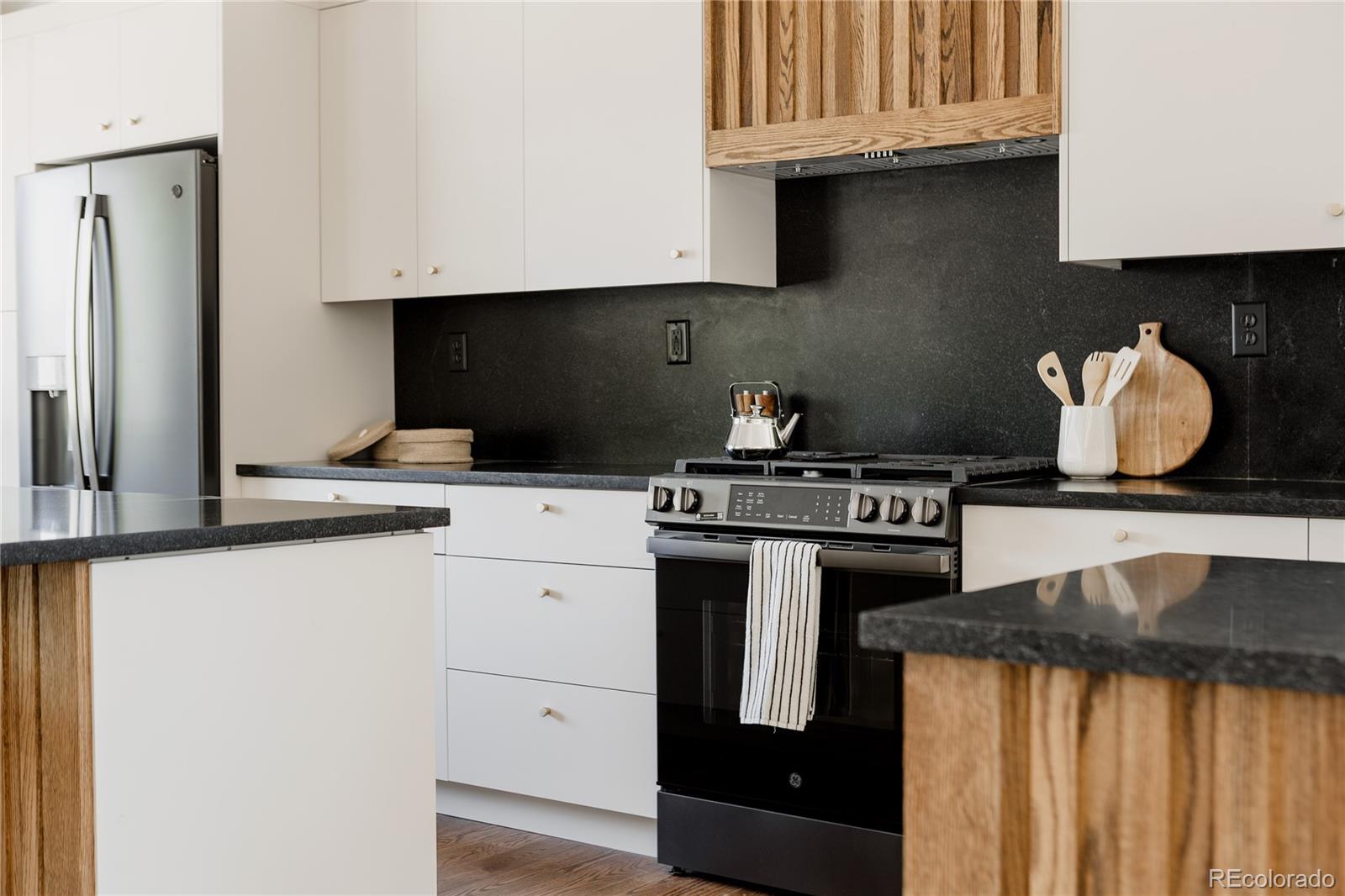 MLS Image #14 for 6108 s lakeview street,littleton, Colorado