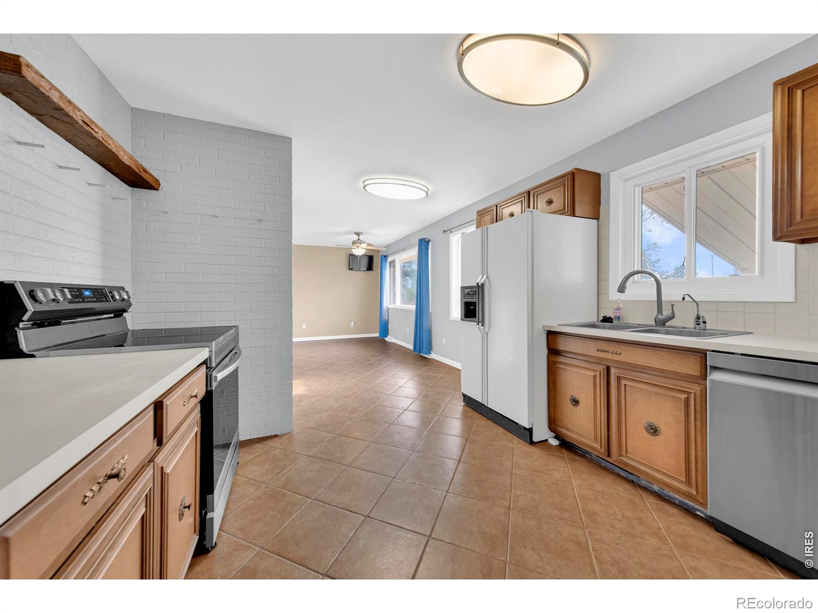 MLS Image #18 for 365 s cedar avenue,akron, Colorado