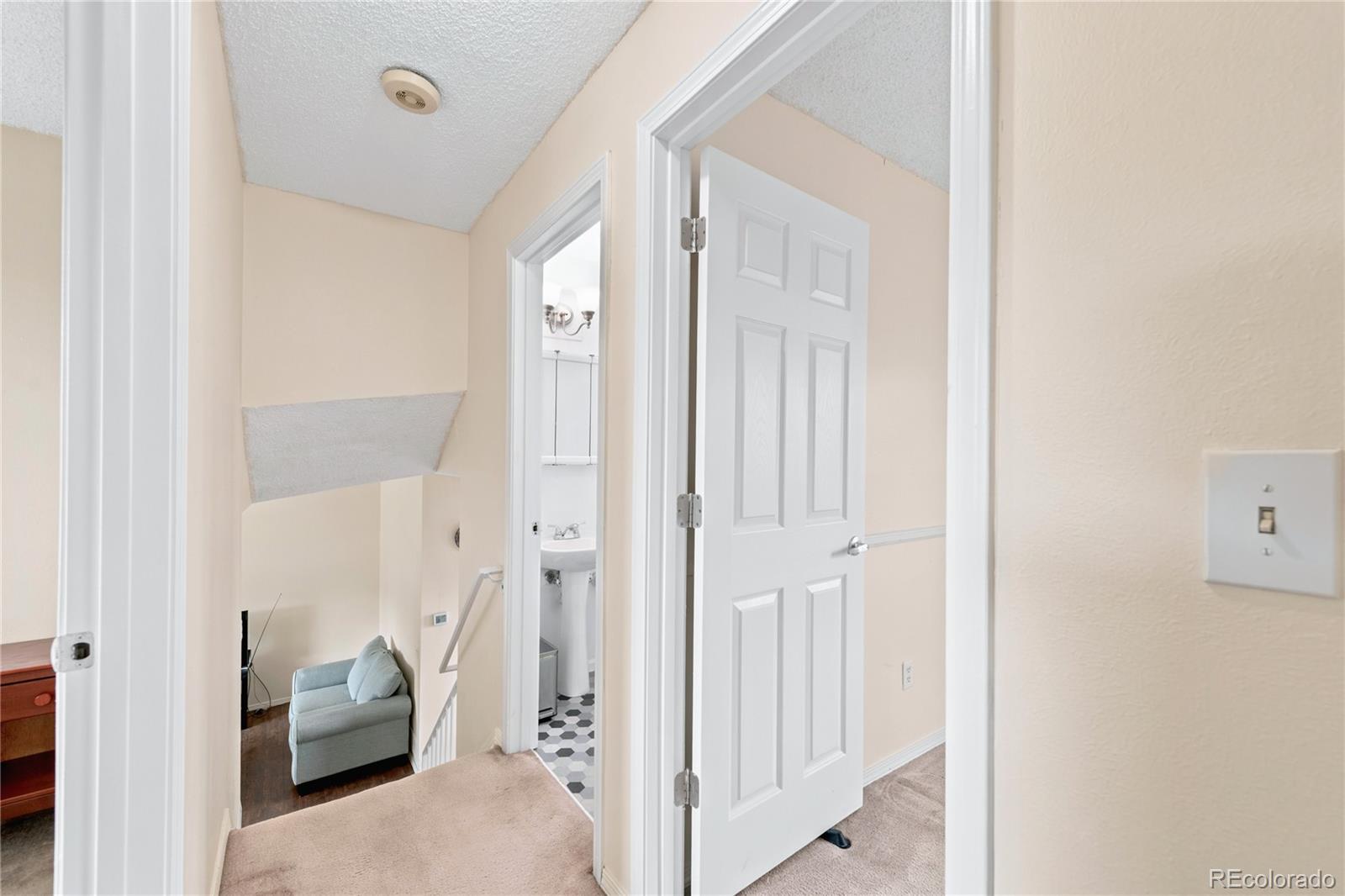 MLS Image #11 for 19707 e princeton place,aurora, Colorado