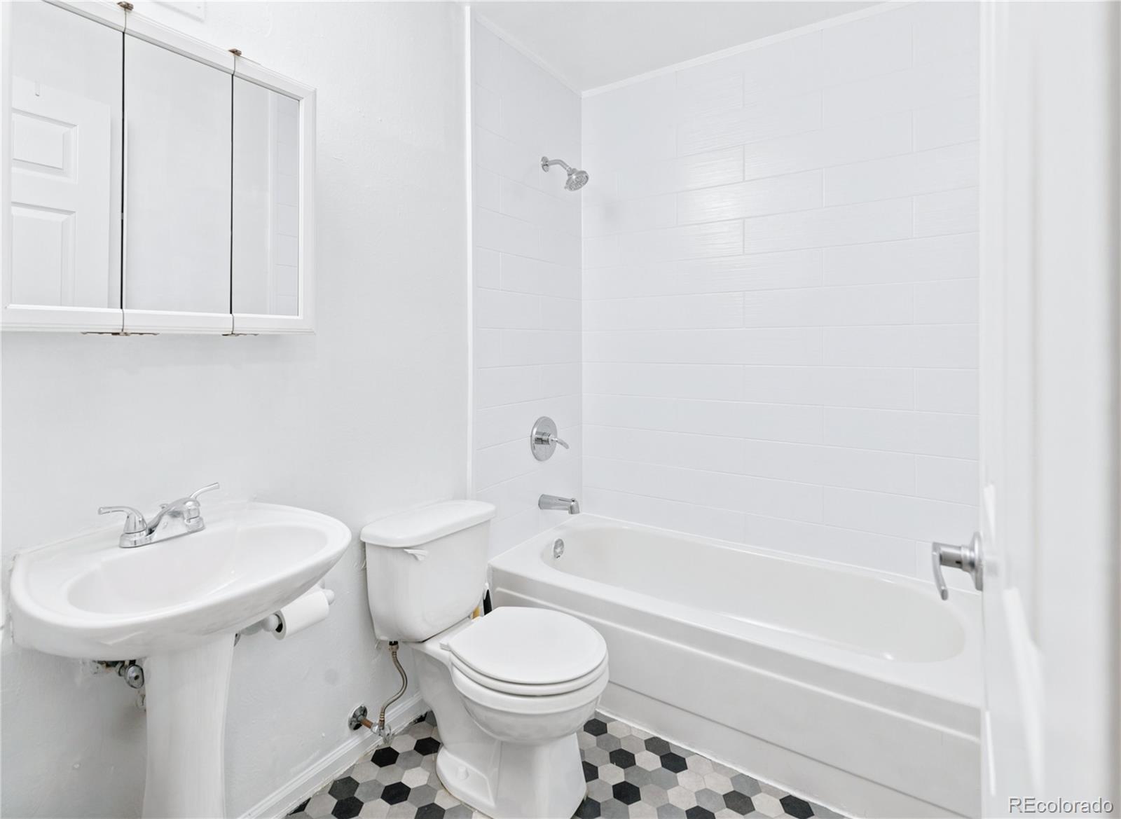 MLS Image #13 for 19707 e princeton place,aurora, Colorado