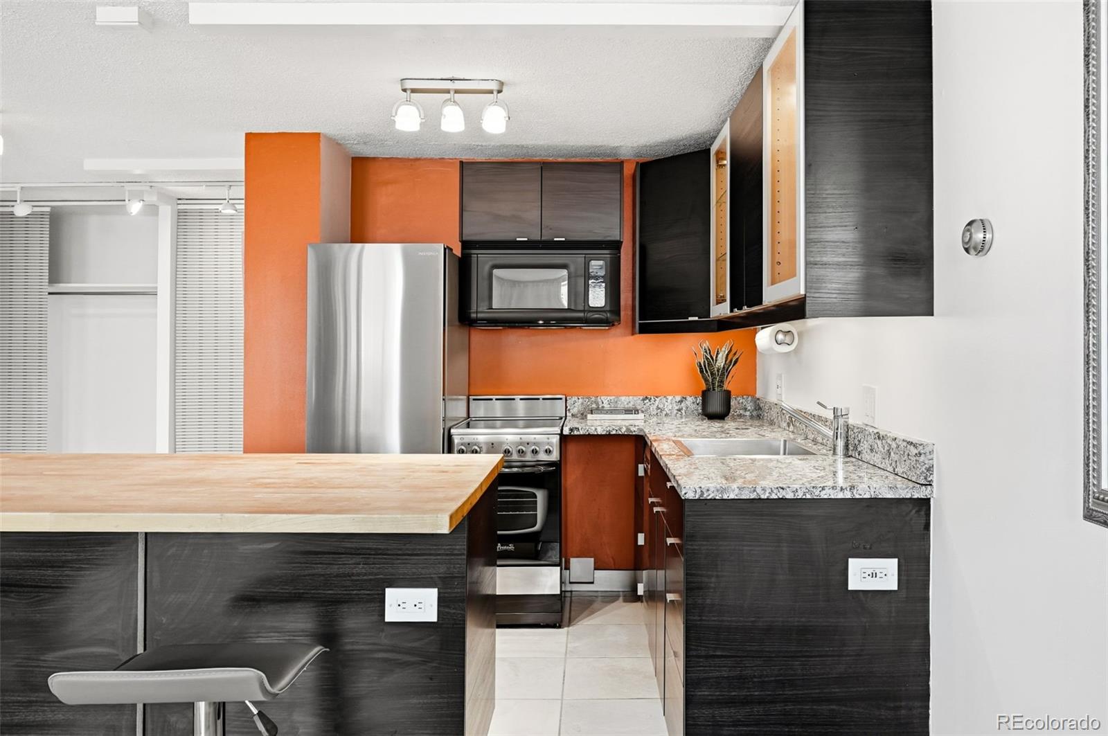 MLS Image #2 for 799  dahlia street,denver, Colorado