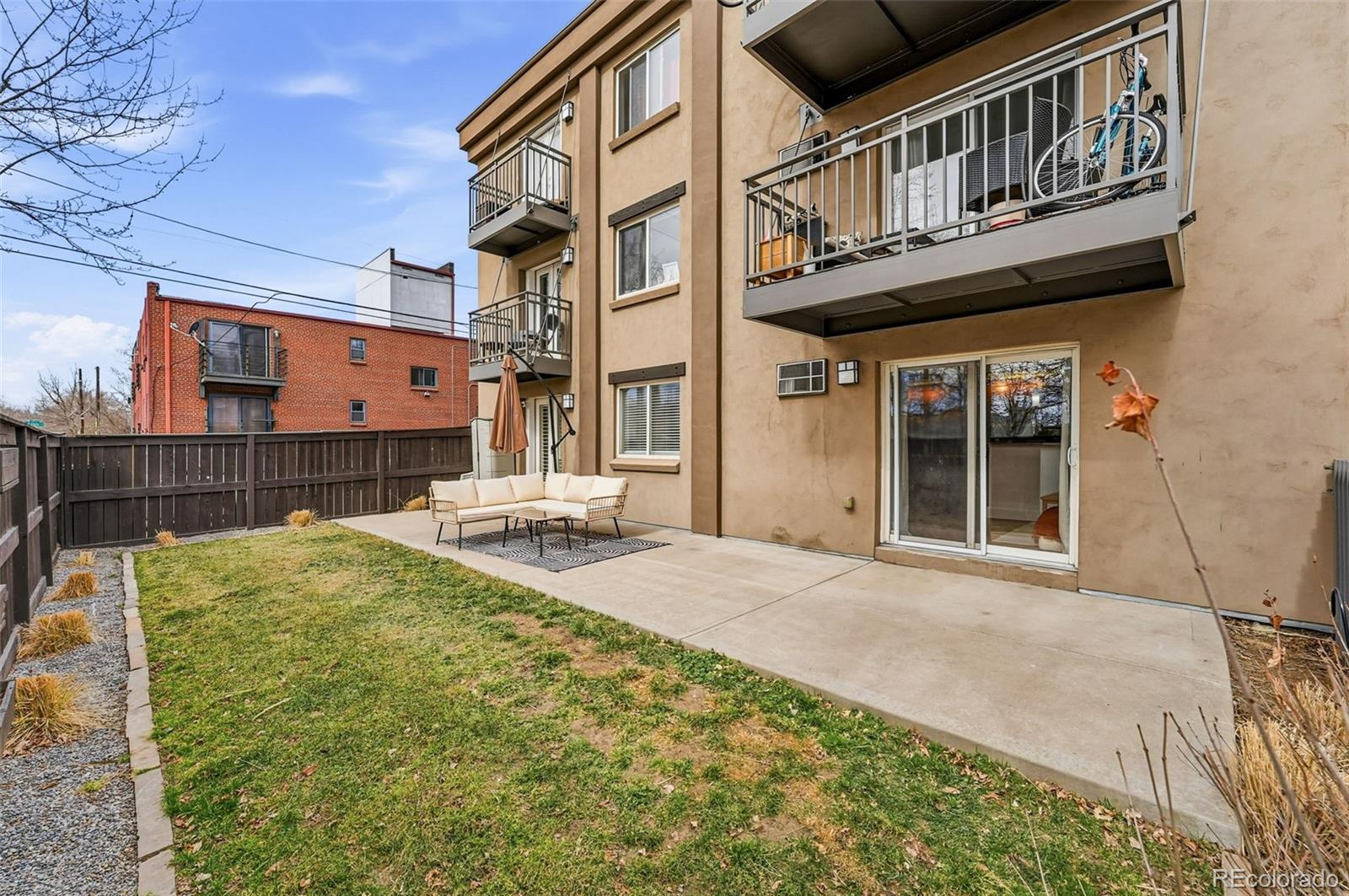 MLS Image #11 for 195 s pennsylvania street 107,denver, Colorado