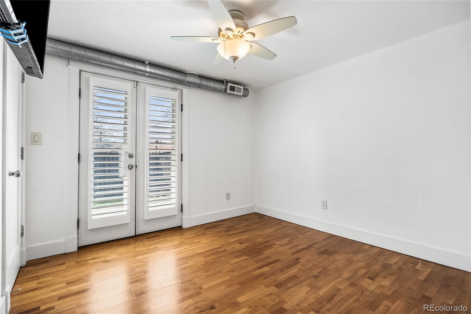 MLS Image #19 for 195 s pennsylvania street 107,denver, Colorado