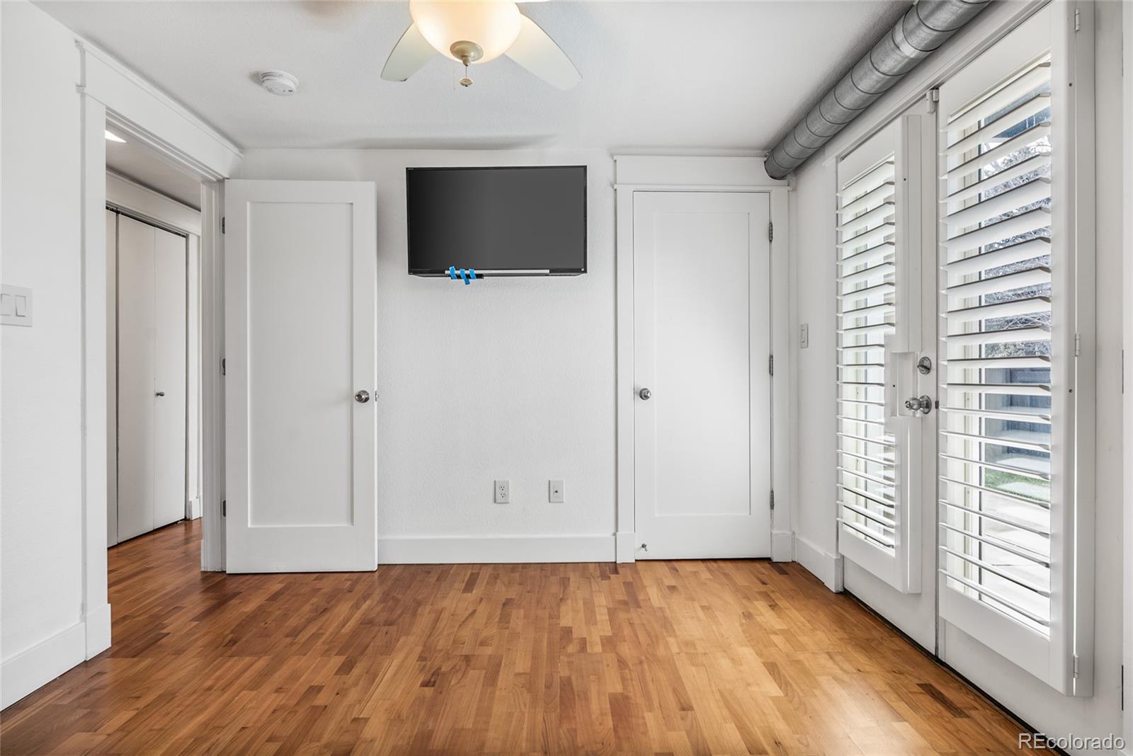 MLS Image #20 for 195 s pennsylvania street 107,denver, Colorado