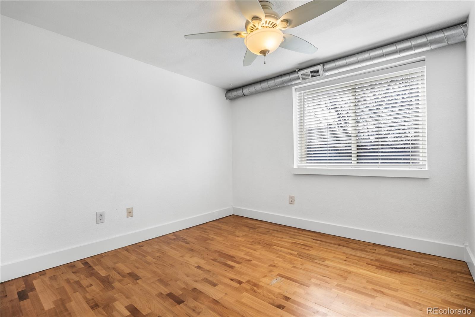 MLS Image #21 for 195 s pennsylvania street 107,denver, Colorado