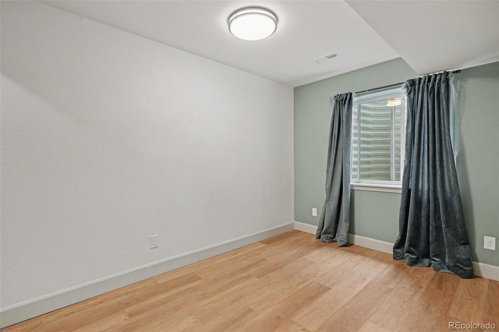 MLS Image #21 for 4886 s argonne street,aurora, Colorado