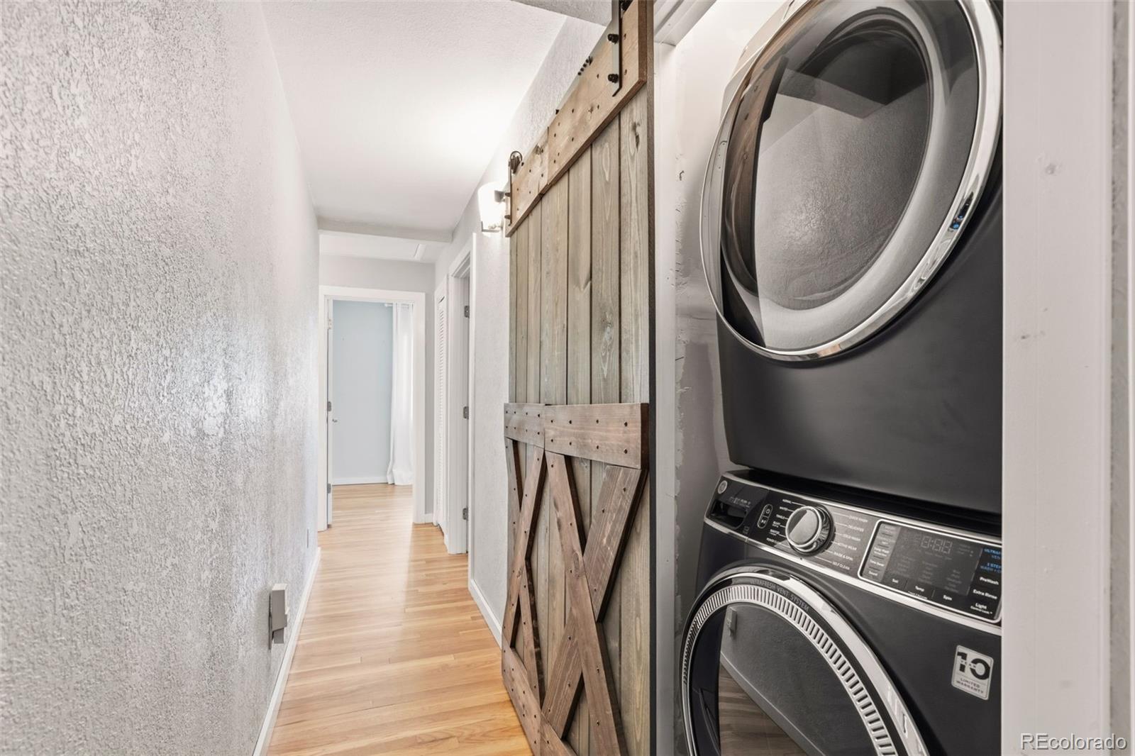 MLS Image #12 for 1320 s hudson street,denver, Colorado
