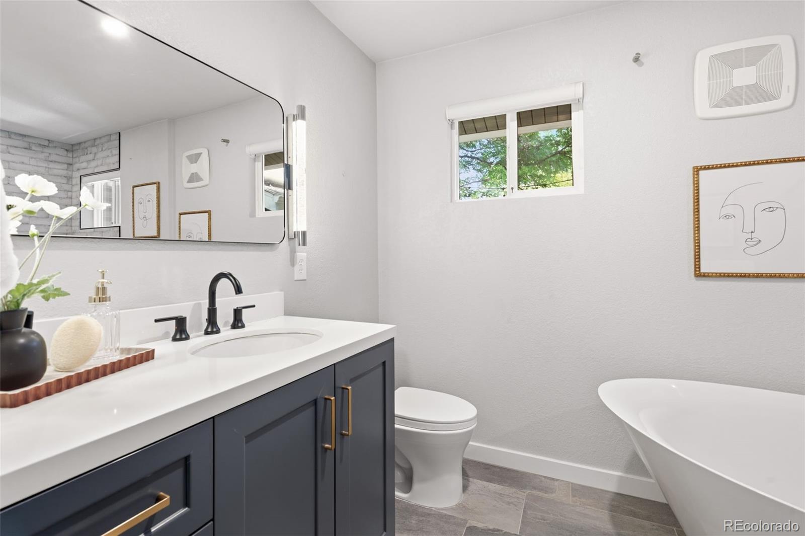 MLS Image #14 for 1320 s hudson street,denver, Colorado