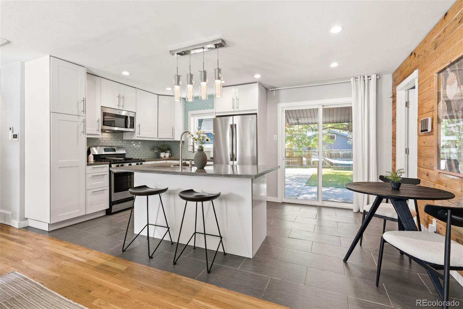 MLS Image #4 for 1320 s hudson street,denver, Colorado