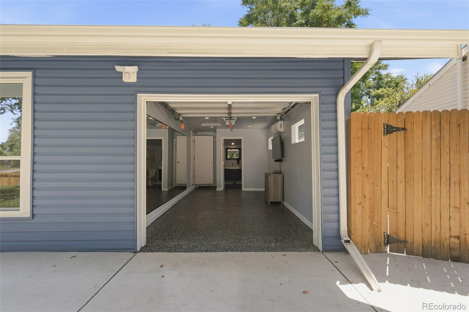 MLS Image #46 for 1320 s hudson street,denver, Colorado