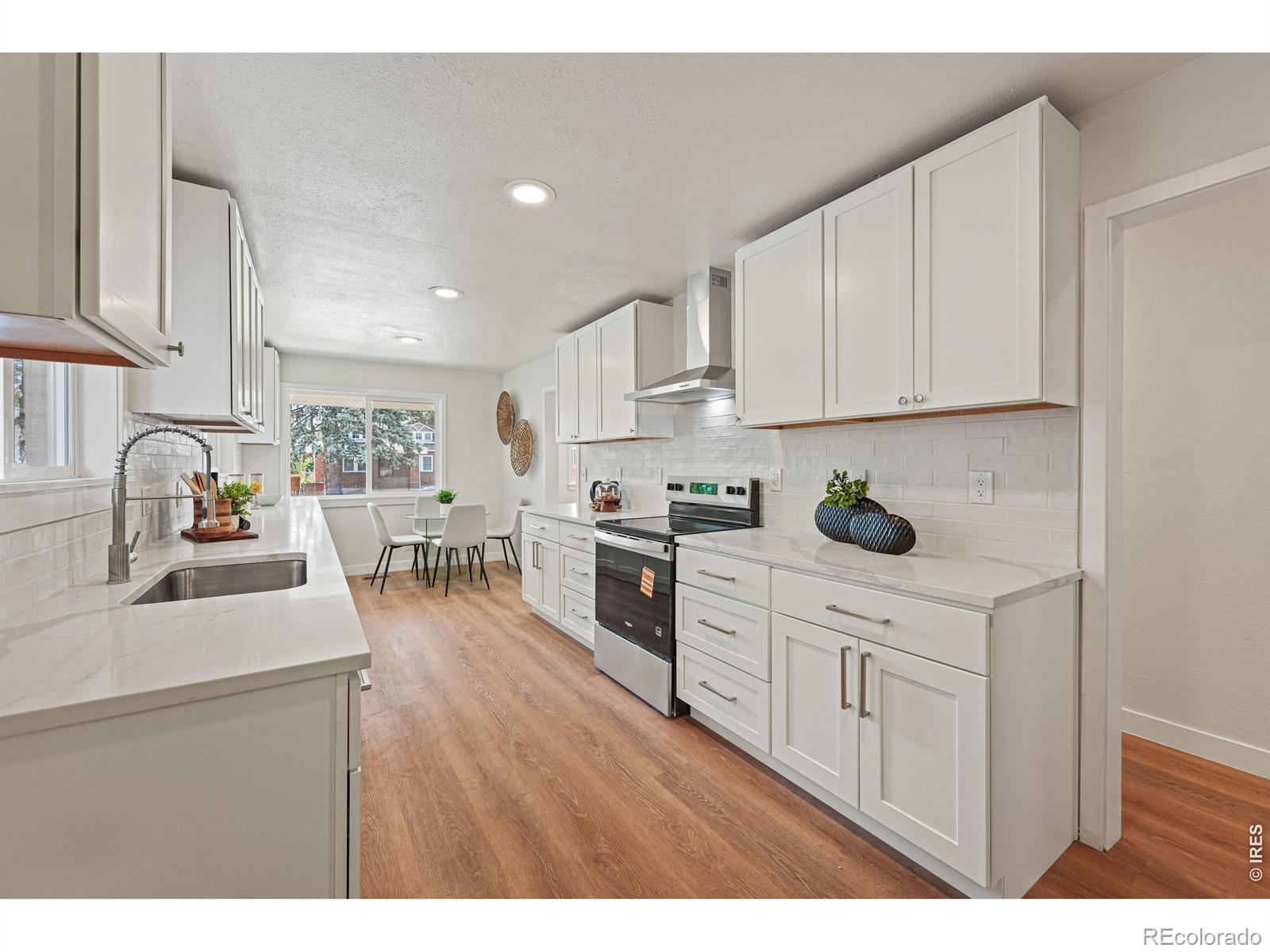 MLS Image #3 for 2739 w 39th avenue,denver, Colorado