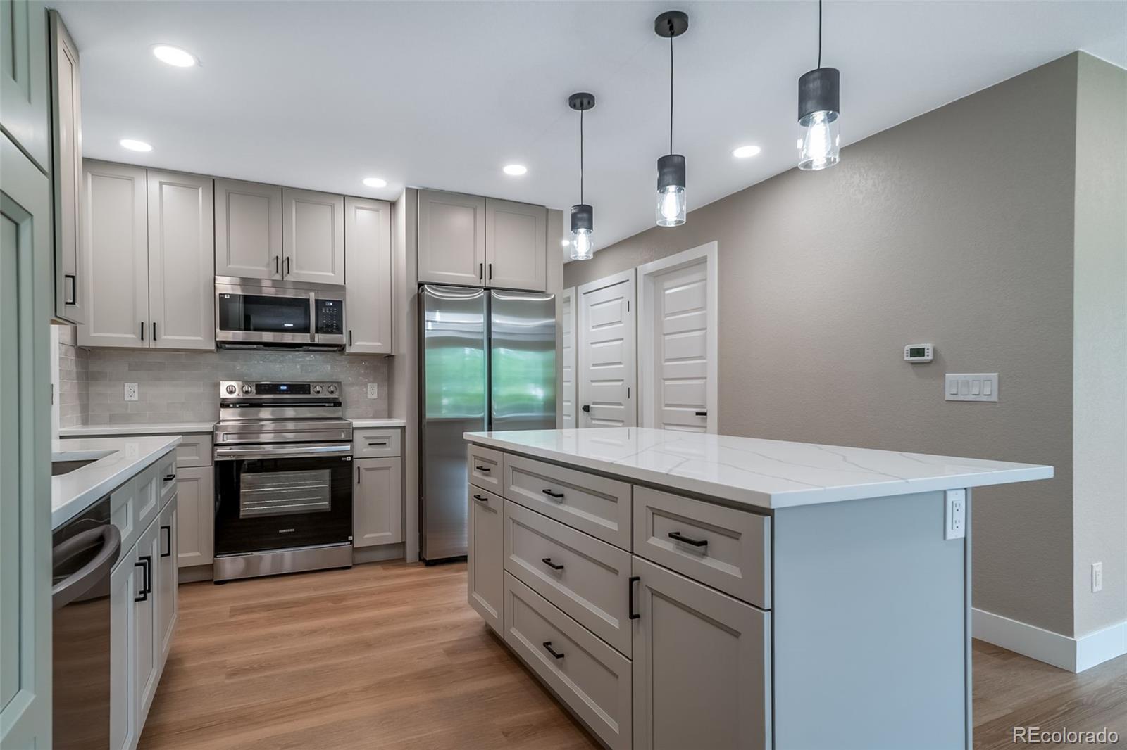 MLS Image #10 for 1210 e bates parkway,englewood, Colorado
