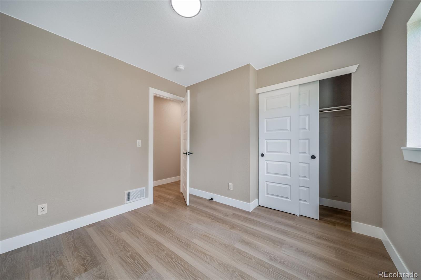 MLS Image #14 for 1210 e bates parkway,englewood, Colorado