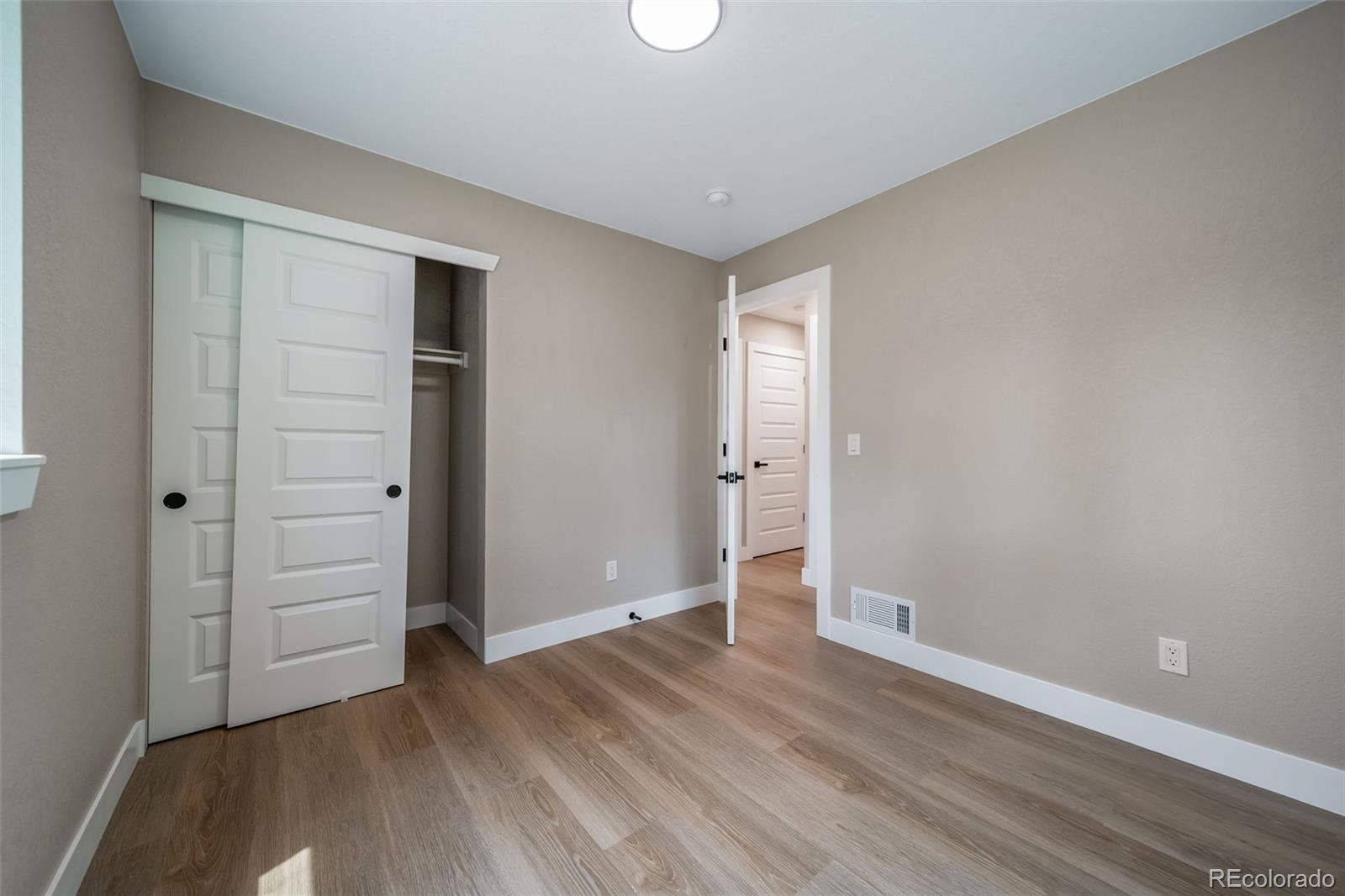 MLS Image #19 for 1210 e bates parkway,englewood, Colorado