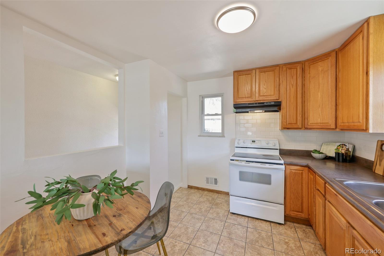 MLS Image #7 for 11312  lafayette street,denver, Colorado