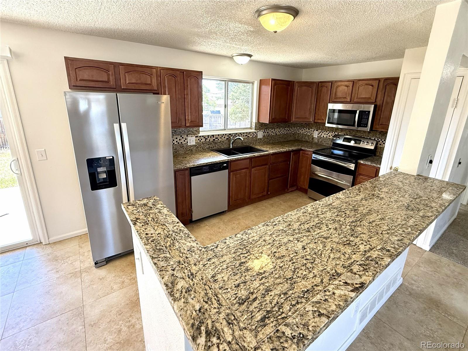 MLS Image #6 for 18090 e pacific place,aurora, Colorado