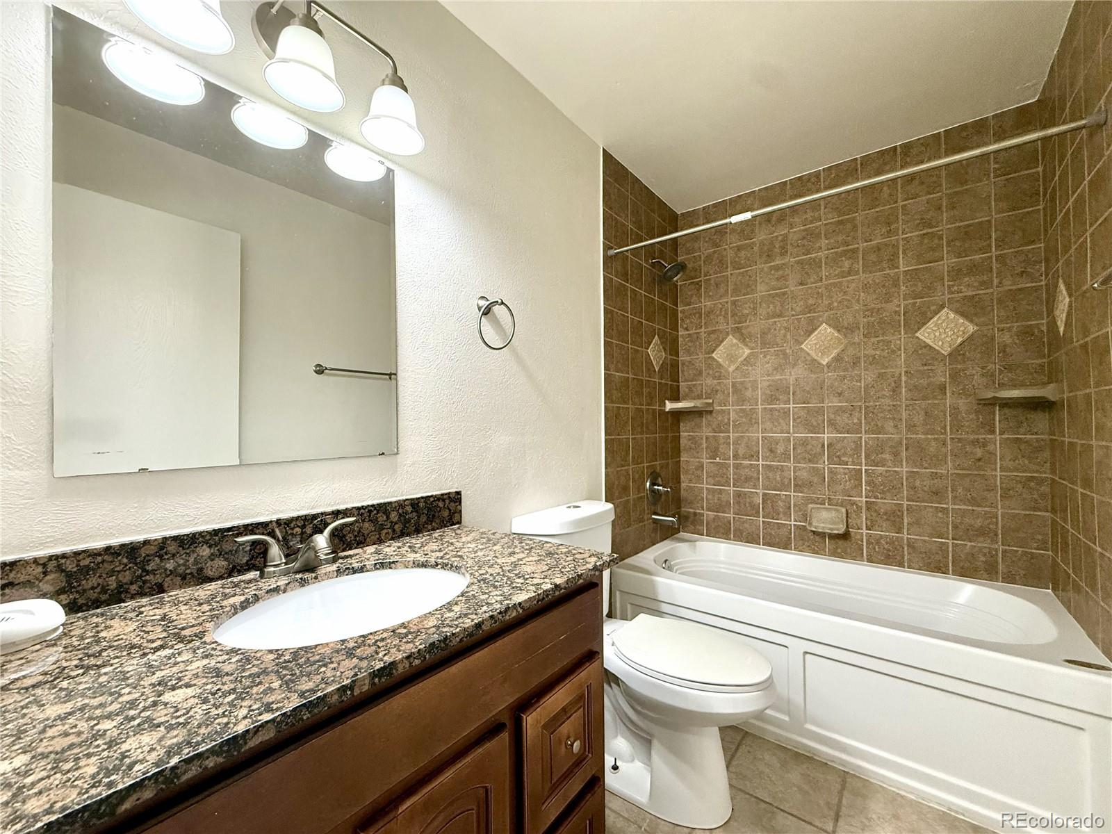 MLS Image #9 for 18090 e pacific place,aurora, Colorado