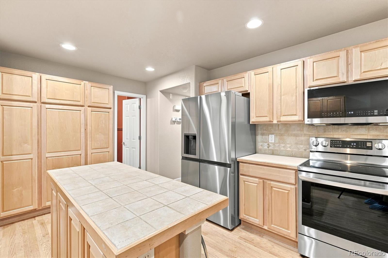 MLS Image #12 for 8412 s miller court,littleton, Colorado